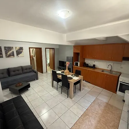 Athena House Nea Iraklitsa
